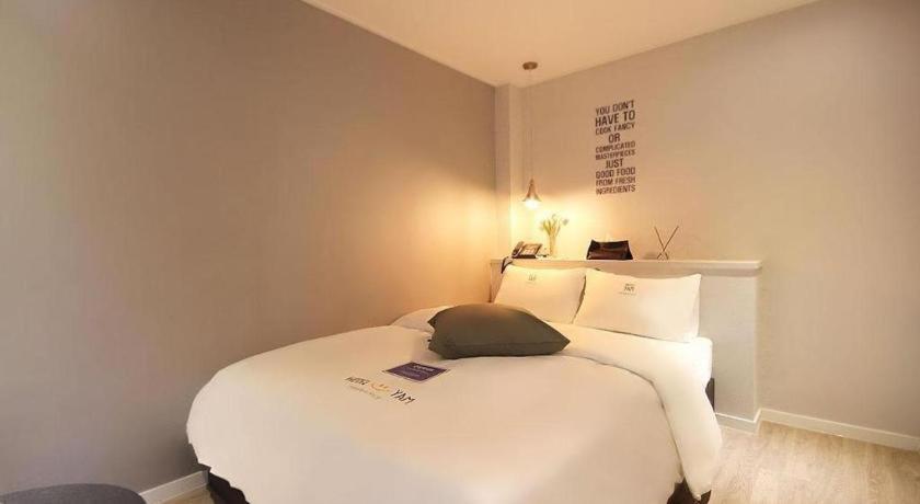 Hotel Yam אנדונג מראה חיצוני תמונה